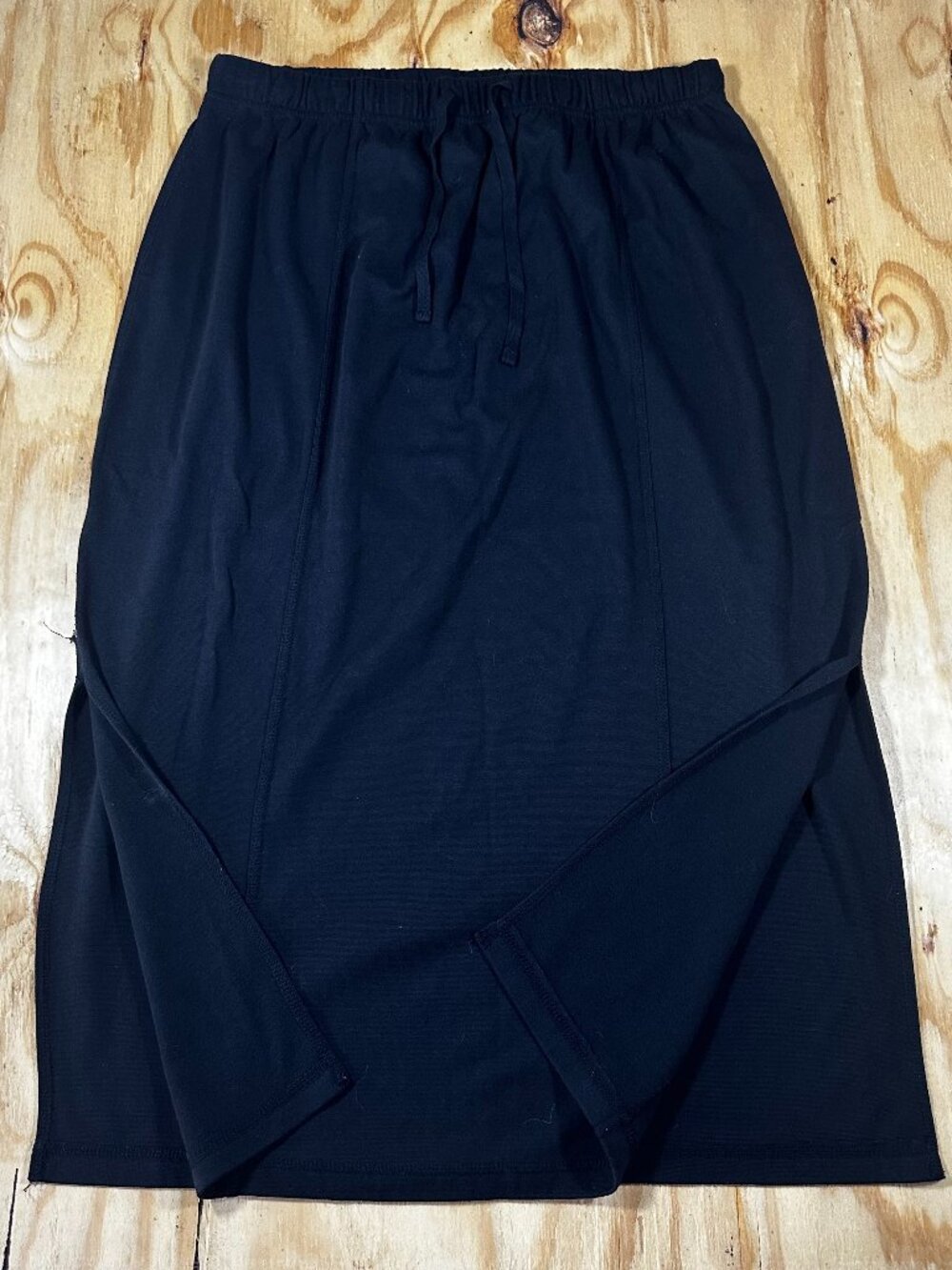 Avenue Black Drawstring Side Slit Maxi Skirt - Size 14/16